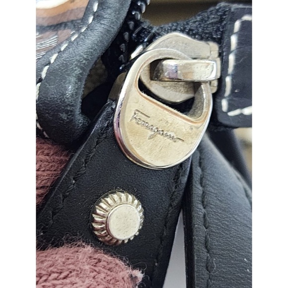 Authentic Salvatore Ferragamo Coated Canvas Shoulder Bag Brown - Picture 5 of 16